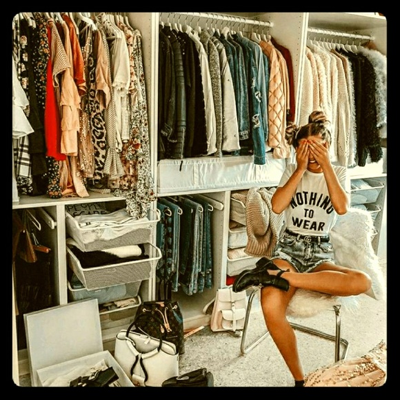 Meet your Posher! - Picture 1 of 1